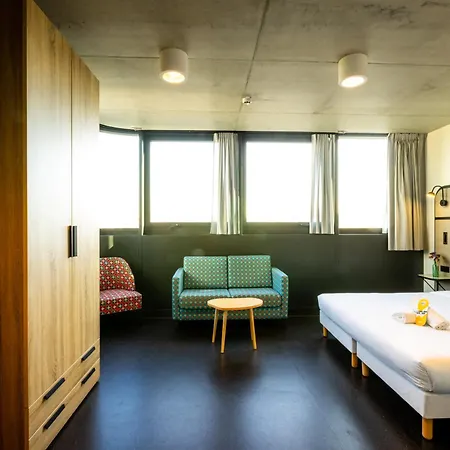 The People - Marais *