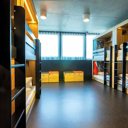 The People - Marais * パリ