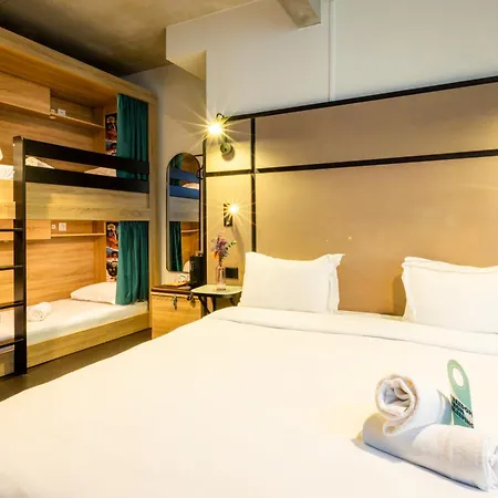 The People - Marais 호스텔