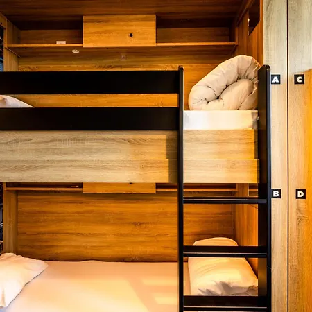 The People - Marais 호스텔