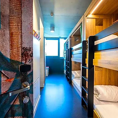 The People - Marais Hostel *