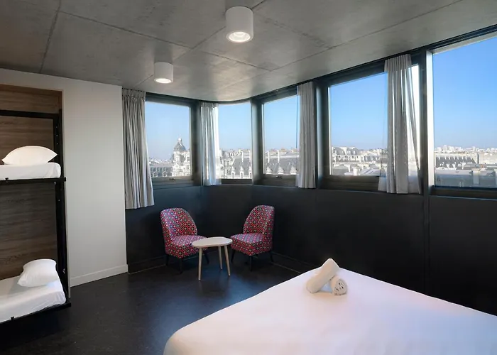 The People - Marais Hostel