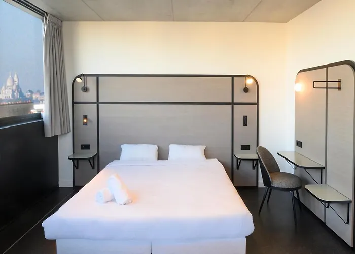 The People - Marais *