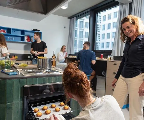 The People - Marais Hostel *