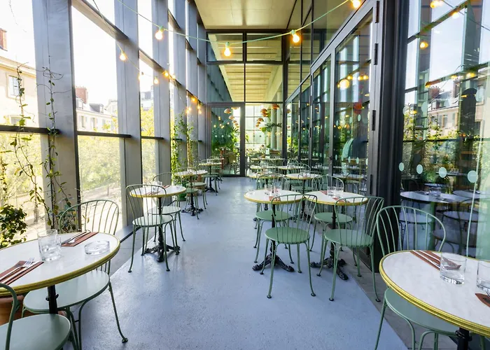 The People - Marais *