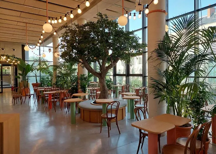 The People - Marais Hostel *