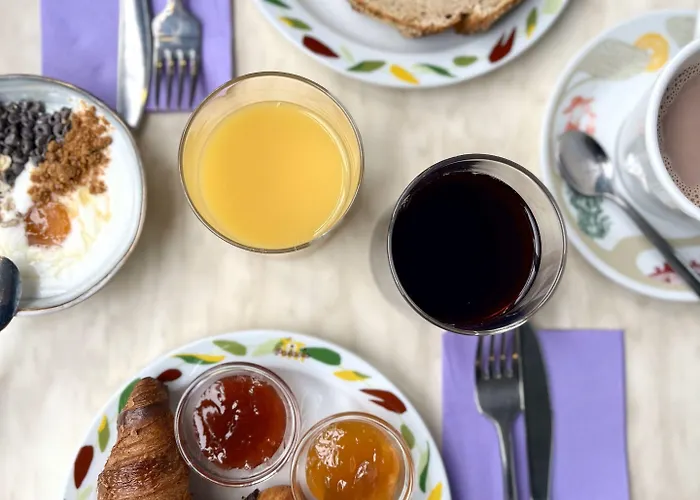 The People - Marais Paris