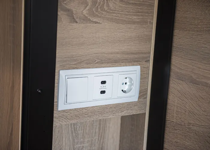 The People - Marais Paris